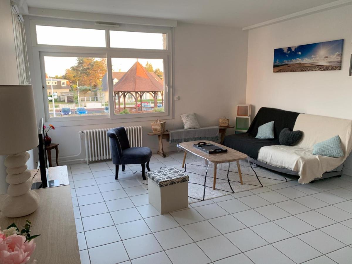 Les Alises Apartman Merville-Franceville-Plage Kültér fotó