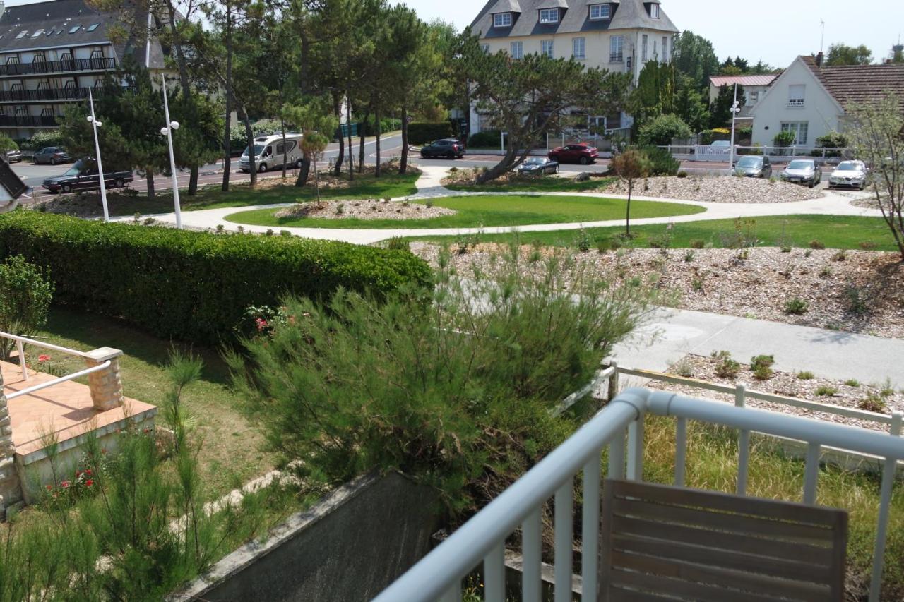 Les Alises Apartman Merville-Franceville-Plage Kültér fotó